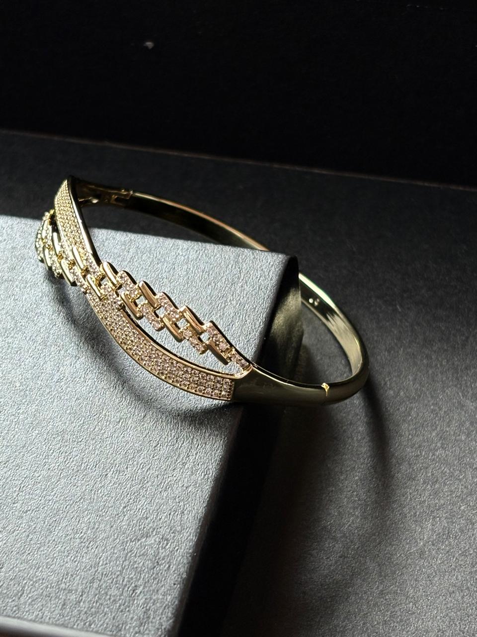 Bracelet Élégance Dorée