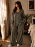 Ensemble Minimalist chic